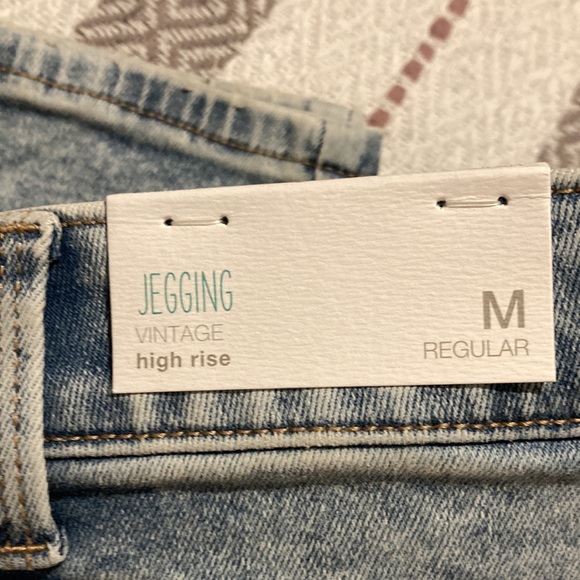 NWT Maurices High Rise Jeggings - Picture 4 of 6